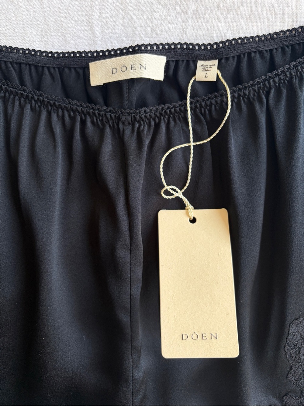 NWT Doen Iona Silk Lace Trim Elastic Waist Pull On Lingerie Shorts Black - Picture 10 of 15